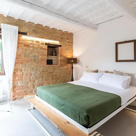 Casanostra 12, Emma * San Ginesio