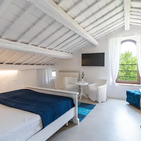 Casanostra 12, Emma * San Ginesio